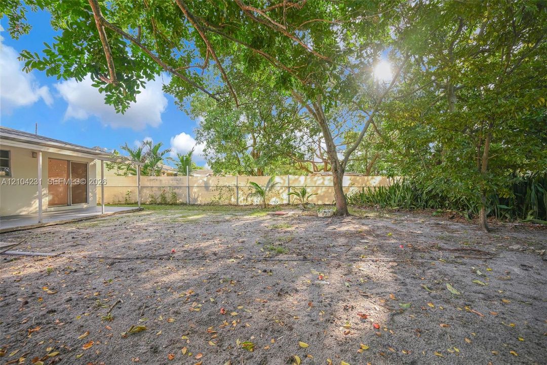 En Venta: $435,000 (3 camas, 2 baños, 1195 Pies cuadrados)