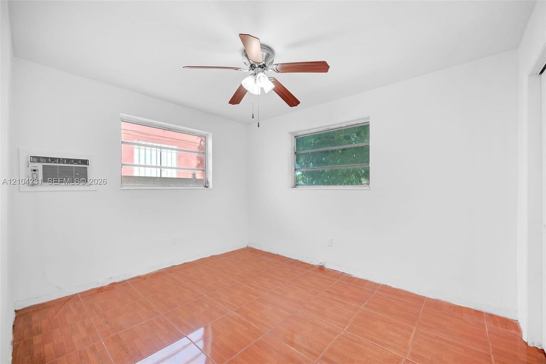 En Venta: $435,000 (3 camas, 2 baños, 1195 Pies cuadrados)