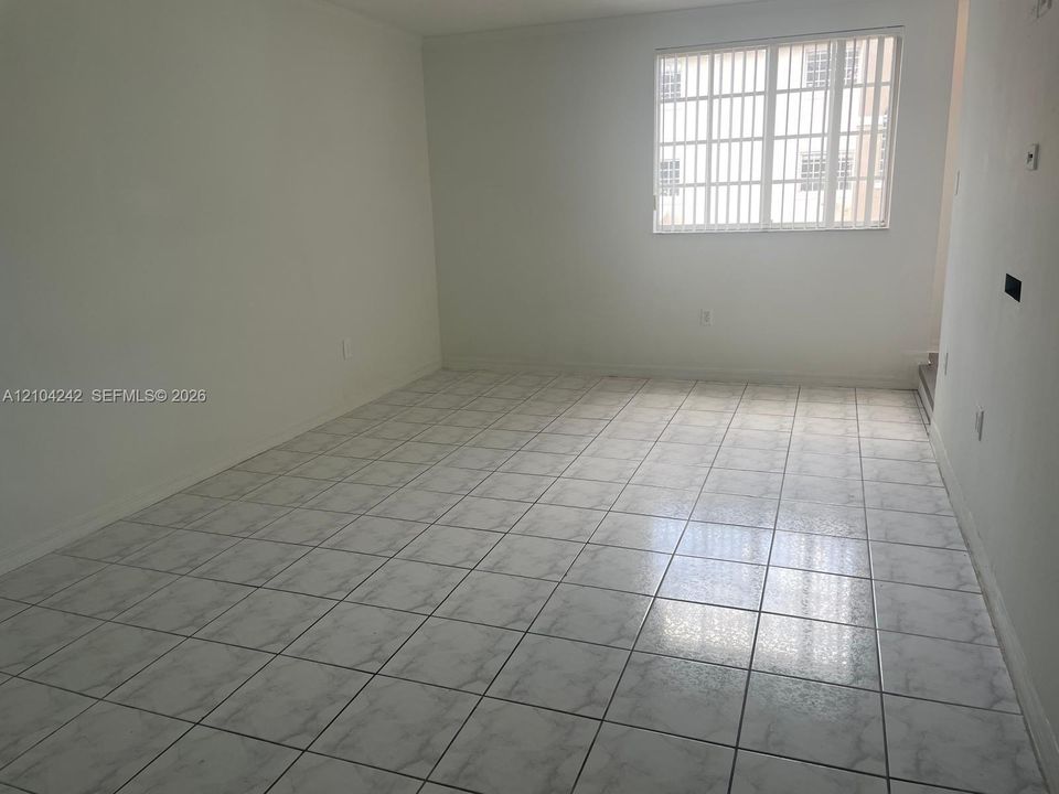En Renta: $2,650 (3 camas, 2 baños, 1084 Pies cuadrados)