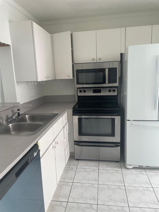 En Renta: $2,650 (3 camas, 2 baños, 1084 Pies cuadrados)