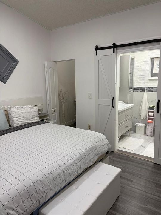 For Sale: $550,000 (3 beds, 2 baths, 1236 Square Feet)