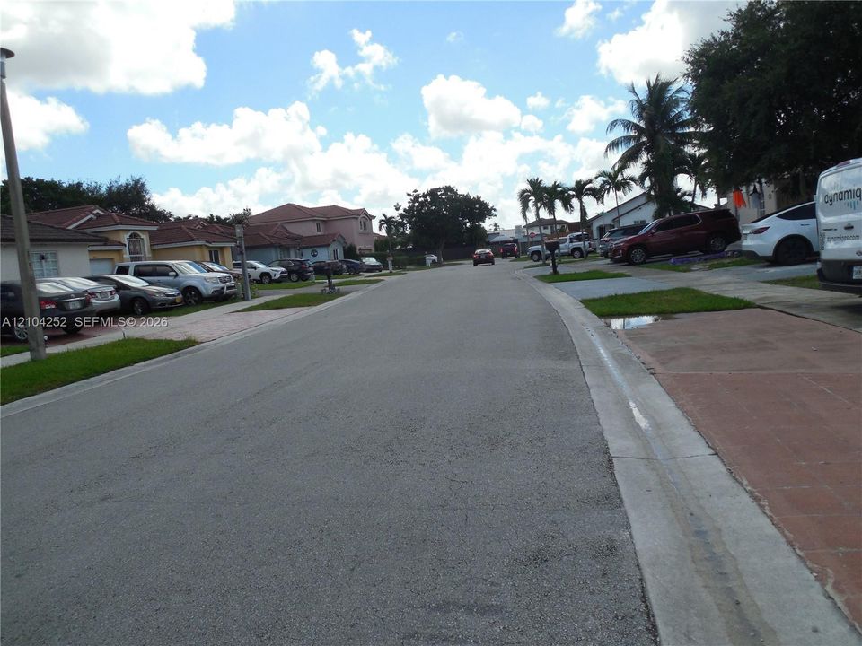 For Sale: $550,000 (3 beds, 2 baths, 1236 Square Feet)