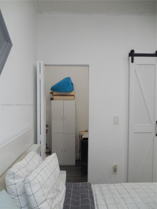 For Sale: $550,000 (3 beds, 2 baths, 1236 Square Feet)
