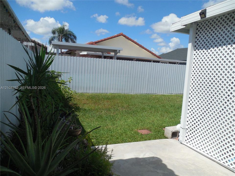 For Sale: $550,000 (3 beds, 2 baths, 1236 Square Feet)
