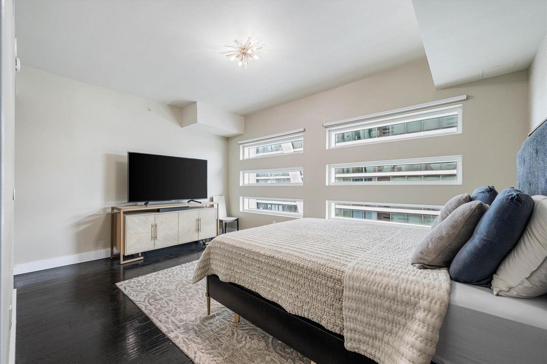 3rd Bedroom (2nd floor)