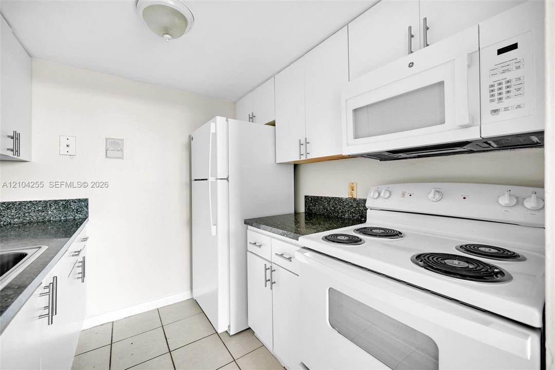 En Venta: $119,000 (1 camas, 1 baños, 808 Pies cuadrados)