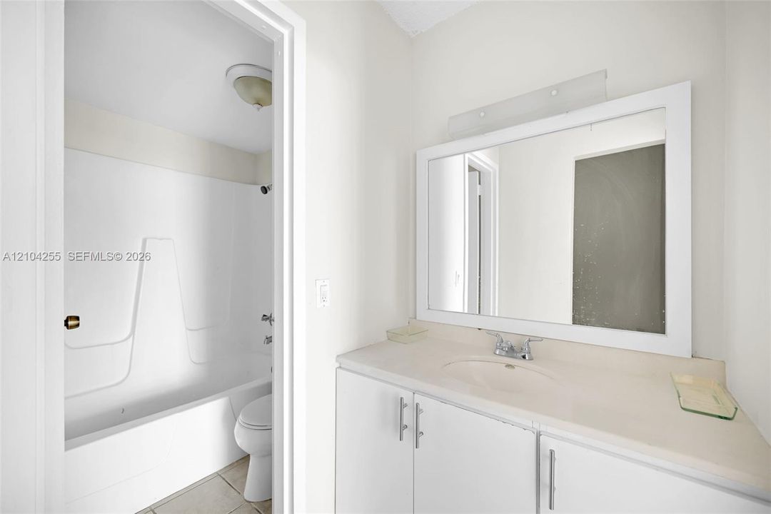 En Venta: $119,000 (1 camas, 1 baños, 808 Pies cuadrados)