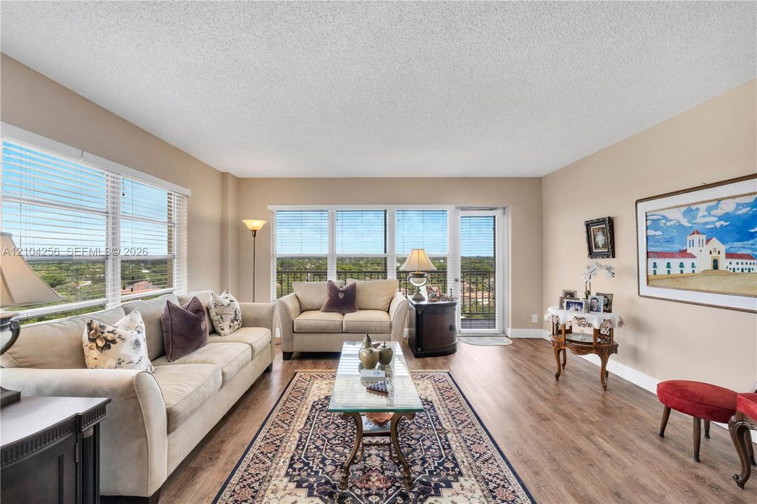 For Sale: $150,000 (2 beds, 2 baths, 1350 Square Feet)