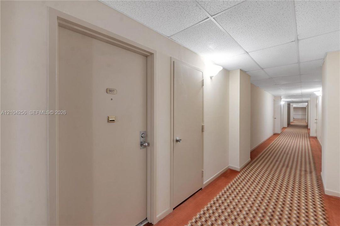 End of Hallway Unit 907