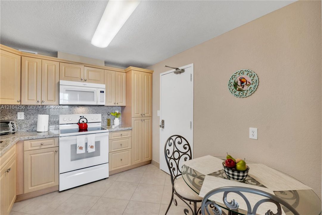 For Sale: $150,000 (2 beds, 2 baths, 1350 Square Feet)