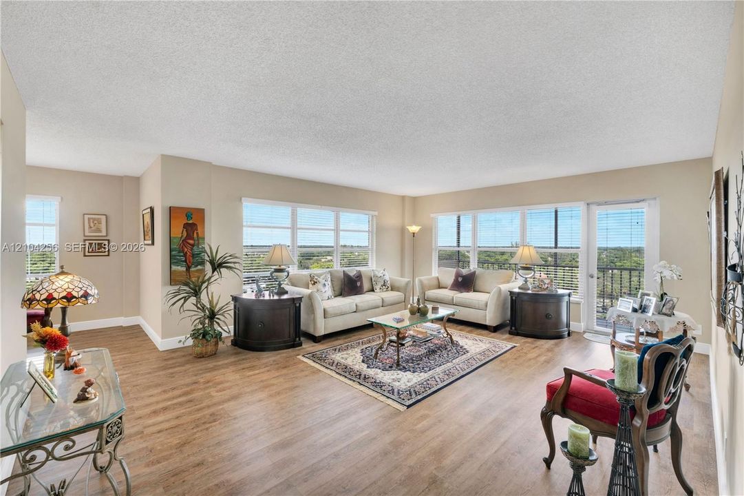 For Sale: $150,000 (2 beds, 2 baths, 1350 Square Feet)