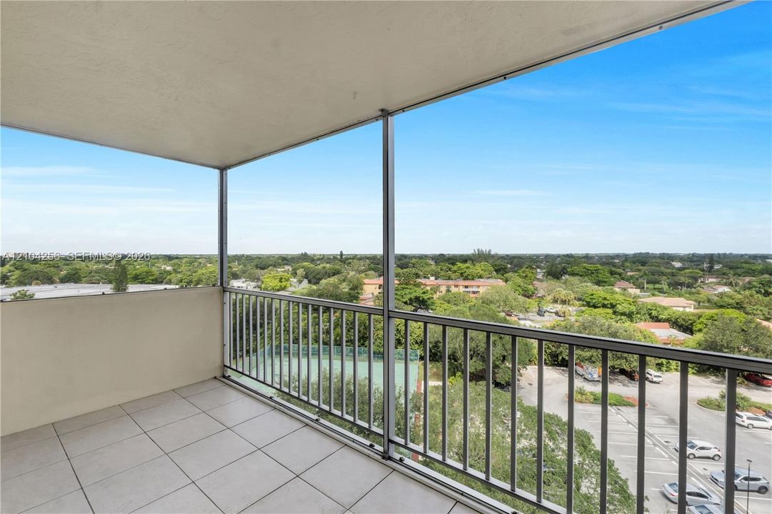 For Sale: $150,000 (2 beds, 2 baths, 1350 Square Feet)