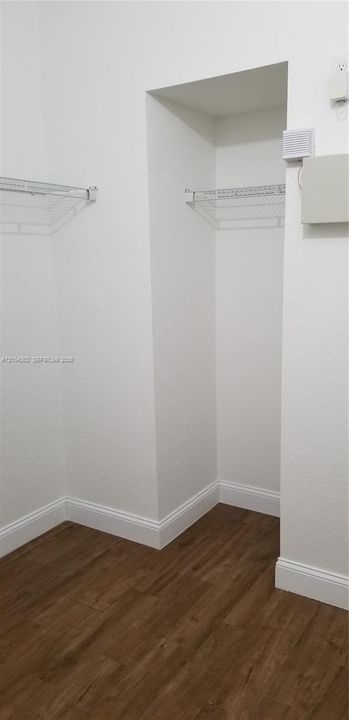 For Rent: $3,100 (3 beds, 3 baths, 1462 Square Feet)