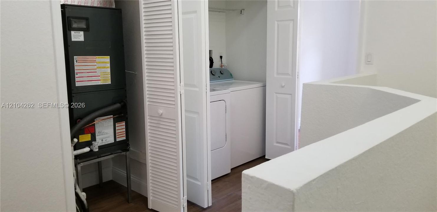 For Rent: $3,100 (3 beds, 3 baths, 1462 Square Feet)