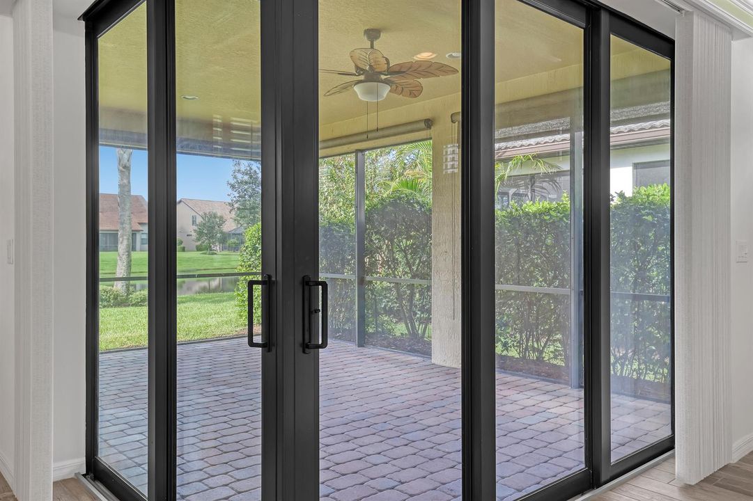 238 SE Longview (8)