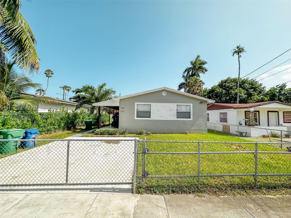 En Venta: $650,000 (0 camas, 0 baños, 1456 Pies cuadrados)