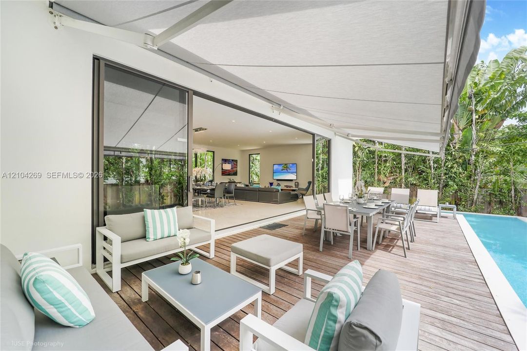 En Venta: $4,475,000 (5 camas, 5 baños, 4650 Pies cuadrados)