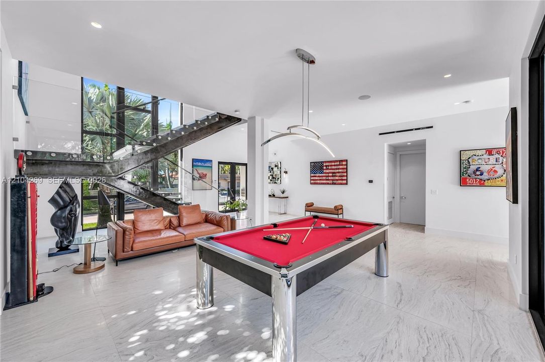 En Venta: $4,475,000 (5 camas, 5 baños, 4650 Pies cuadrados)