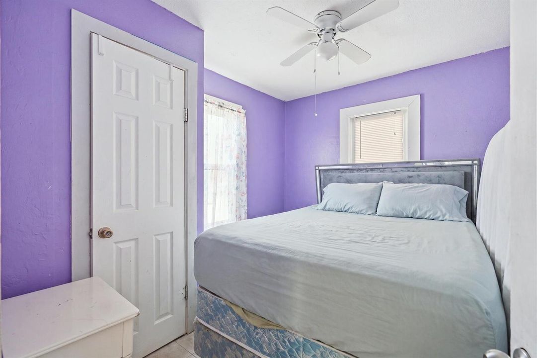 16-1023 N 25th Ave_016