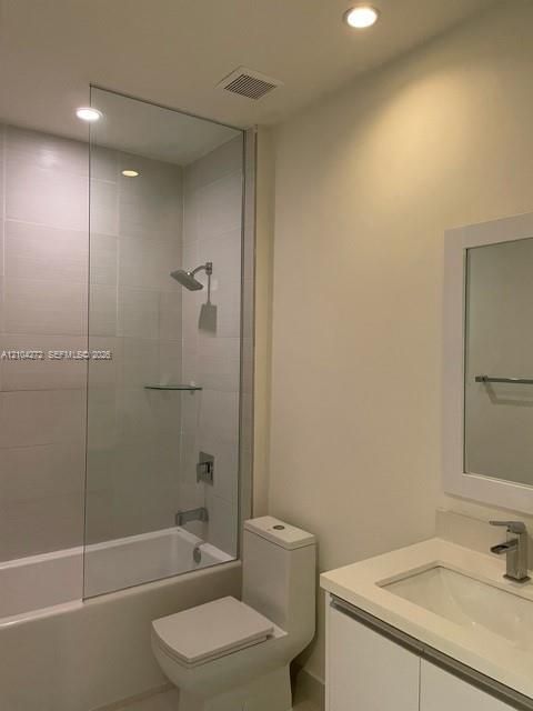 For Rent: $3,350 (3 beds, 2 baths, 1360 Square Feet)
