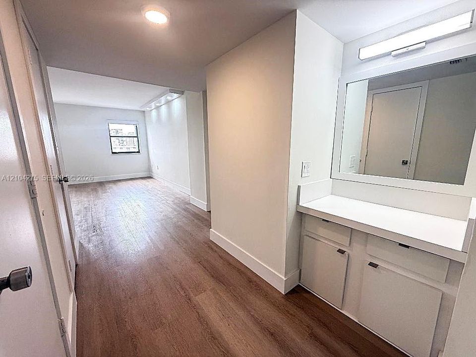В аренду: $4,500 (2 спален, 2 ванн, 1570 Квадратных фут)