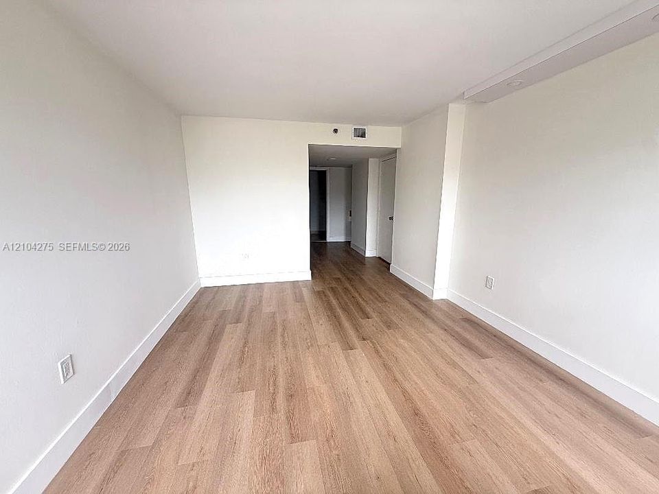 В аренду: $4,500 (2 спален, 2 ванн, 1570 Квадратных фут)