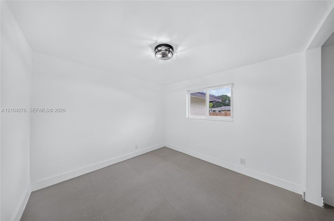 На продажу: $735,000 (4 спален, 2 ванн, 1833 Квадратных фут)