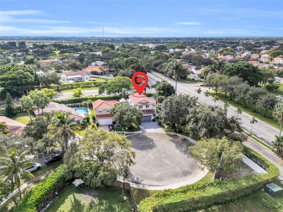 En Venta: $899,999 (4 camas, 3 baños, 2258 Pies cuadrados)