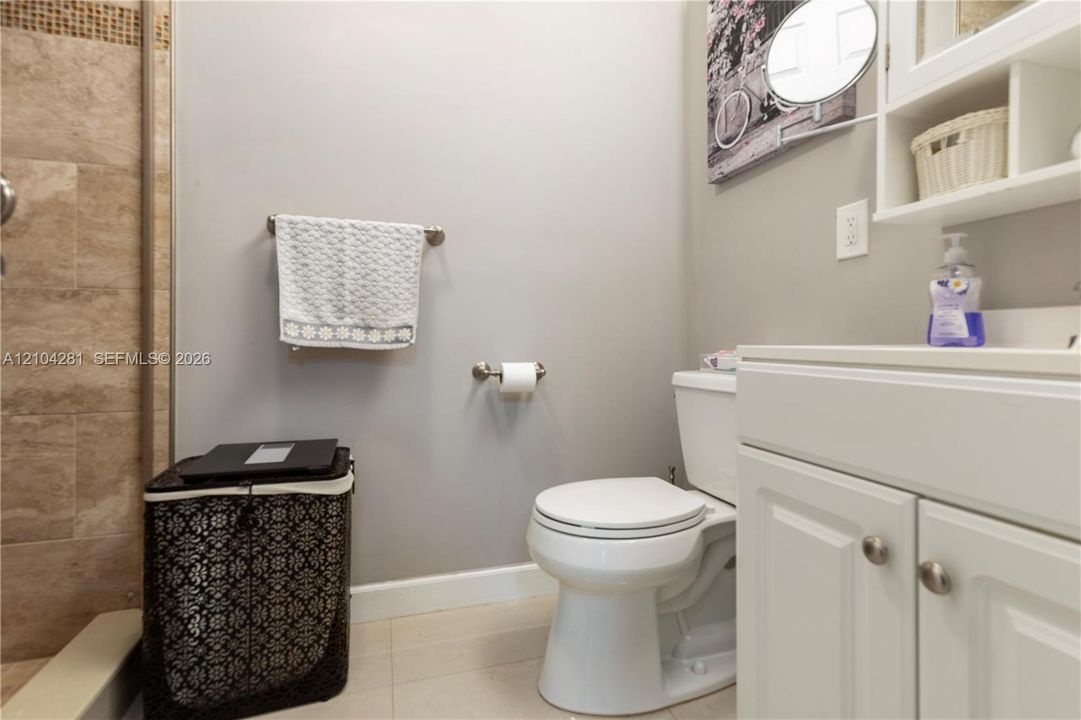 В аренду: $3,499 (4 спален, 3 ванн, 1168 Квадратных фут)