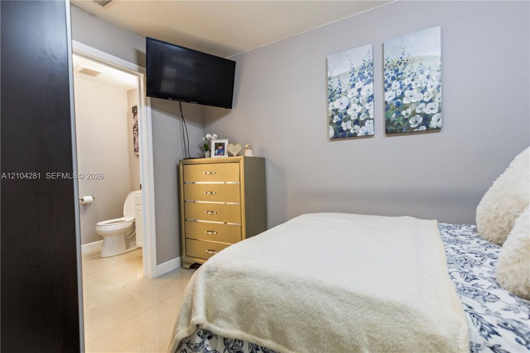 В аренду: $3,499 (4 спален, 3 ванн, 1168 Квадратных фут)