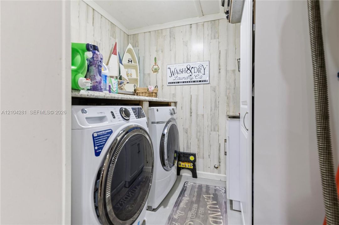 В аренду: $3,499 (4 спален, 3 ванн, 1168 Квадратных фут)