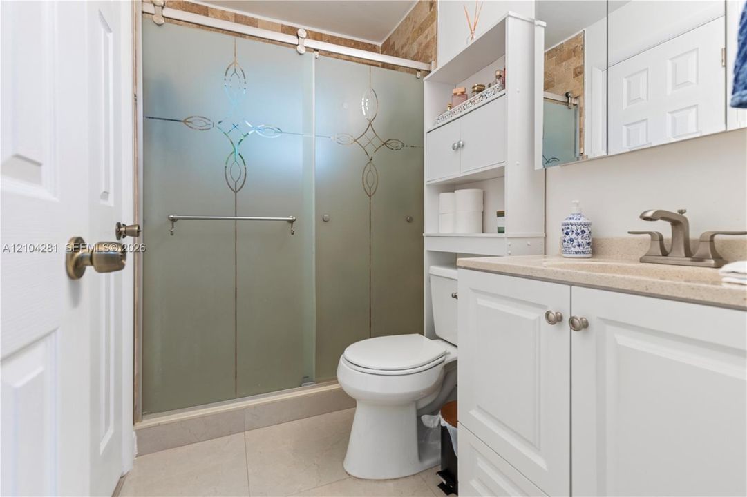 В аренду: $3,499 (4 спален, 3 ванн, 1168 Квадратных фут)