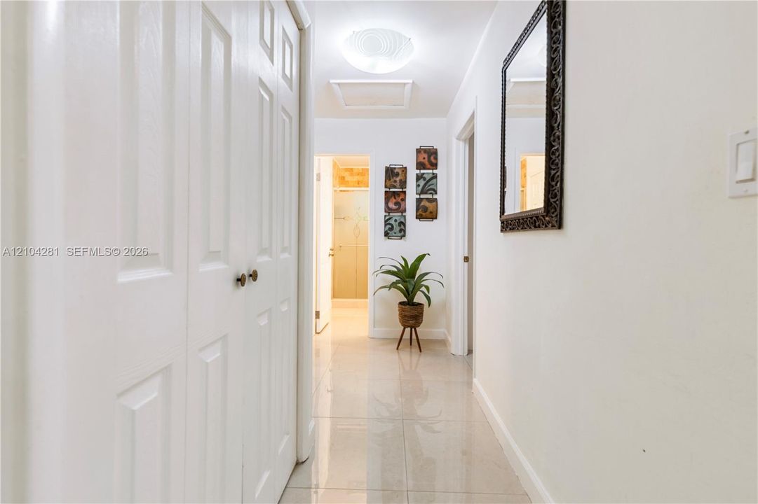 В аренду: $3,499 (4 спален, 3 ванн, 1168 Квадратных фут)