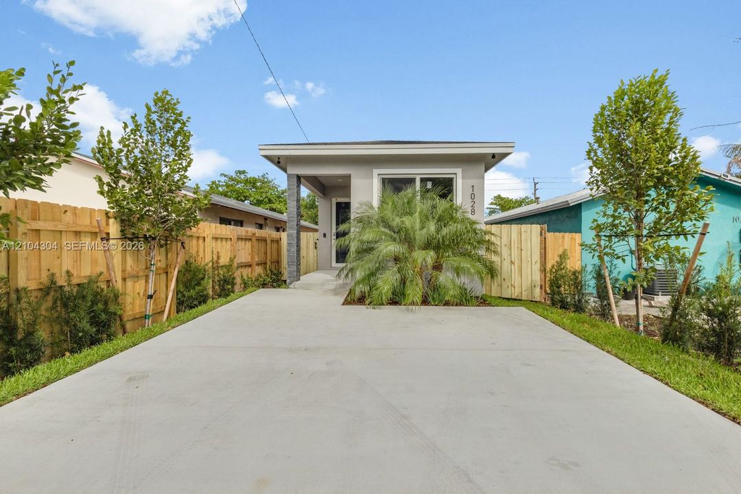 На продажу: $599,000 (3 спален, 3 ванн, 1362 Квадратных фут)