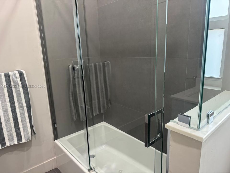 На продажу: $599,000 (3 спален, 3 ванн, 1362 Квадратных фут)