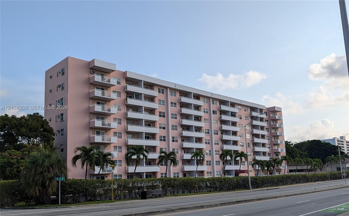 En Venta: $114,900 (1 camas, 1 baños, 650 Pies cuadrados)