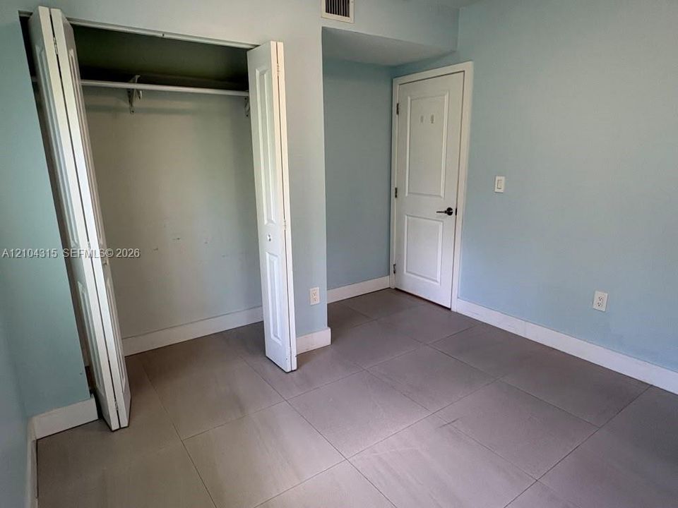 На продажу: $899,000 (3 спален, 2 ванн, 1300 Квадратных фут)