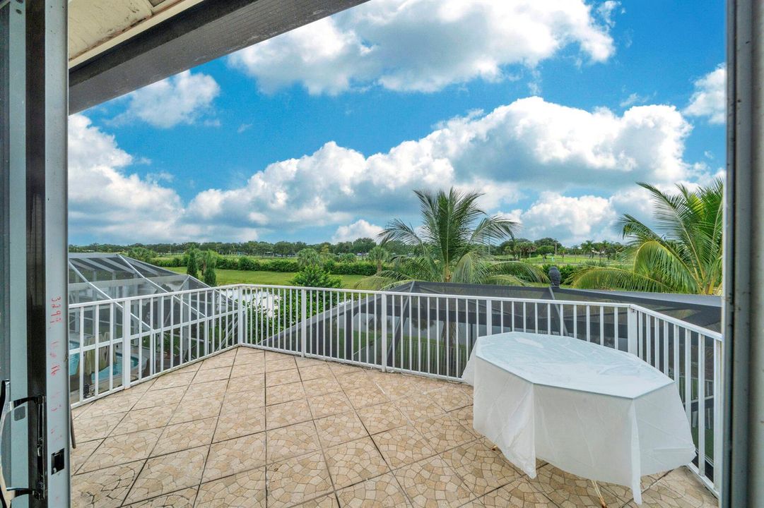 26 Balcony (1)