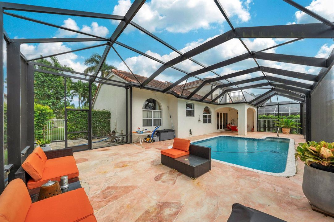 8 Pool Deck (4)