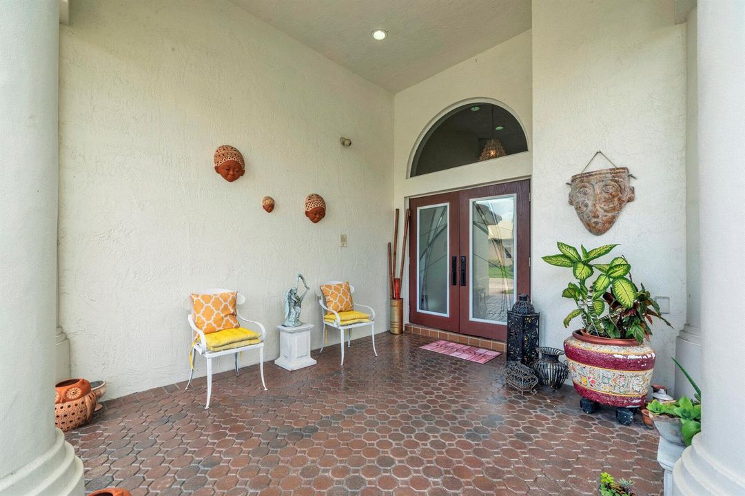 2 Exteriors (2)