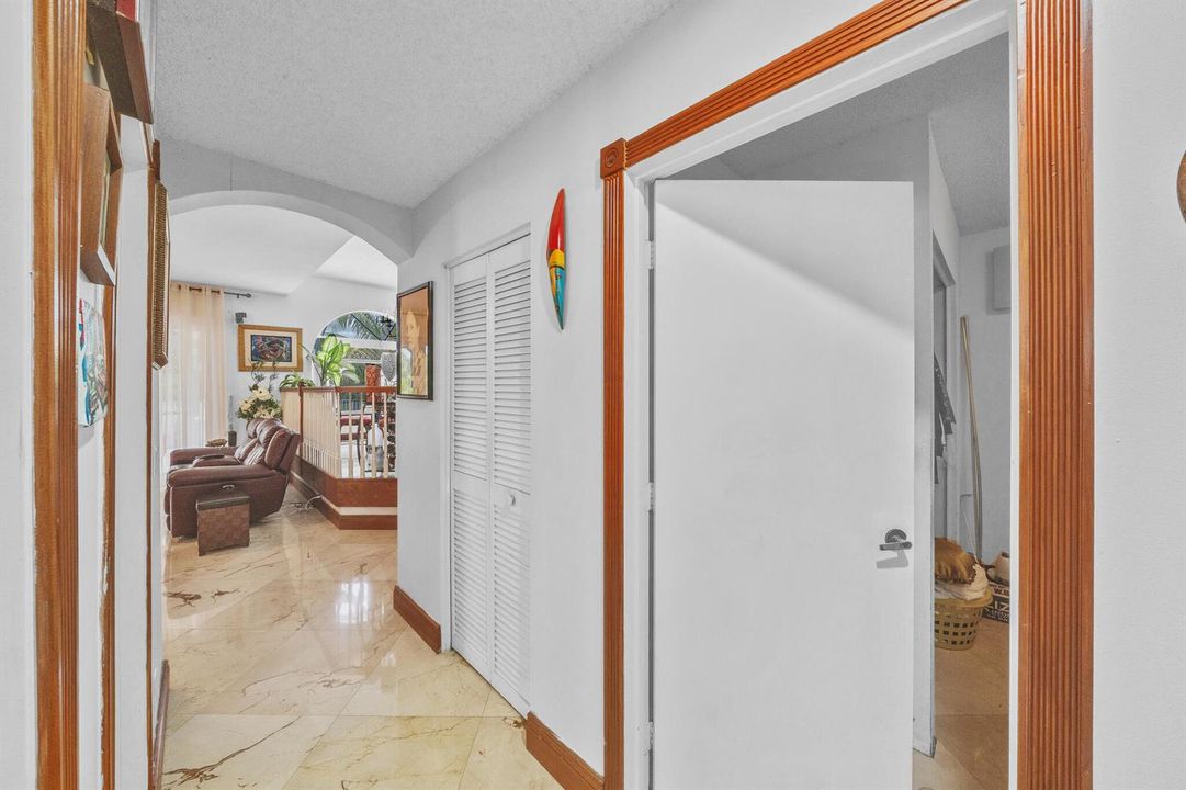 15 Foyer