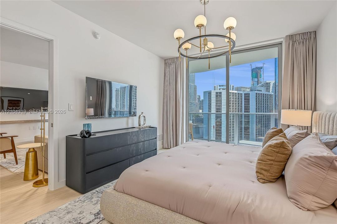 В аренду: $6,900 (2 спален, 2 ванн, 1217 Квадратных фут)