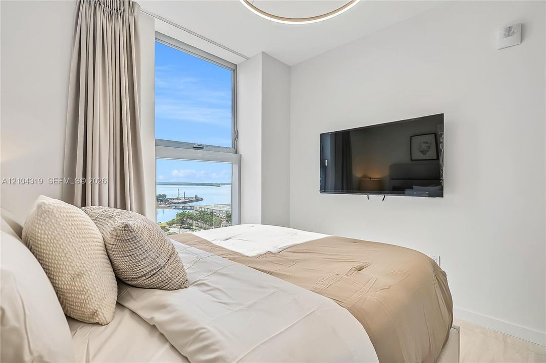 В аренду: $6,900 (2 спален, 2 ванн, 1217 Квадратных фут)