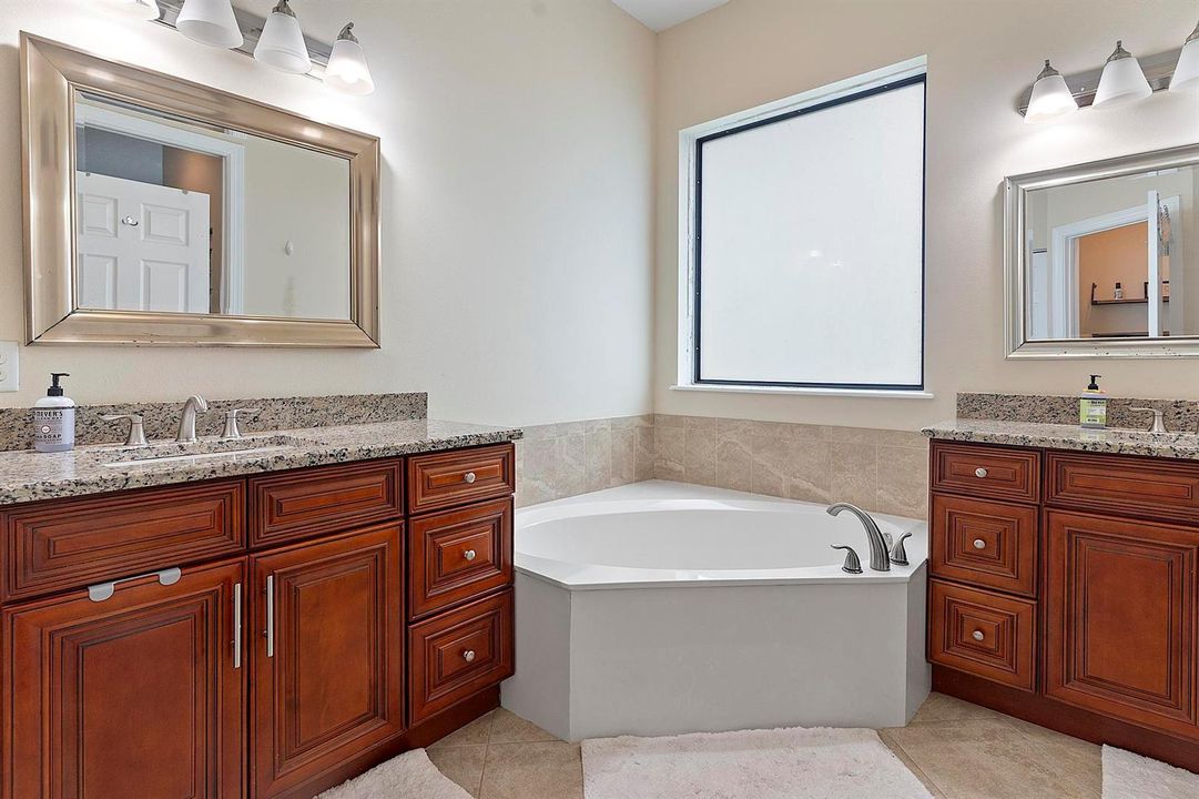 17226 72nd Rd N - #1404 - 266