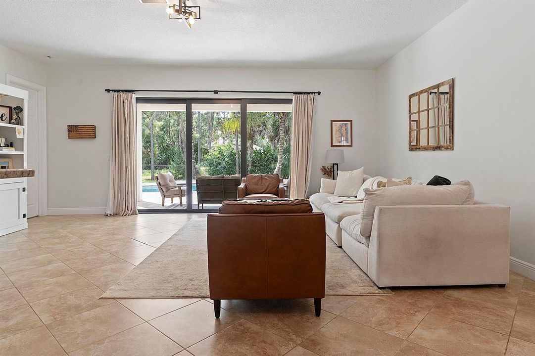 17226 72nd Rd N - #1404 - 246
