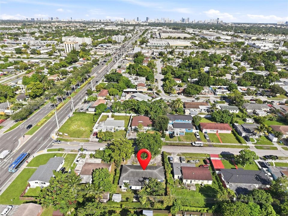 En Venta: $575,700 (4 camas, 2 baños, 1866 Pies cuadrados)