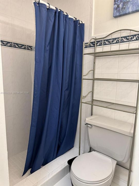 En Renta: $1,300 (1 camas, 1 baños, 2153 Pies cuadrados)