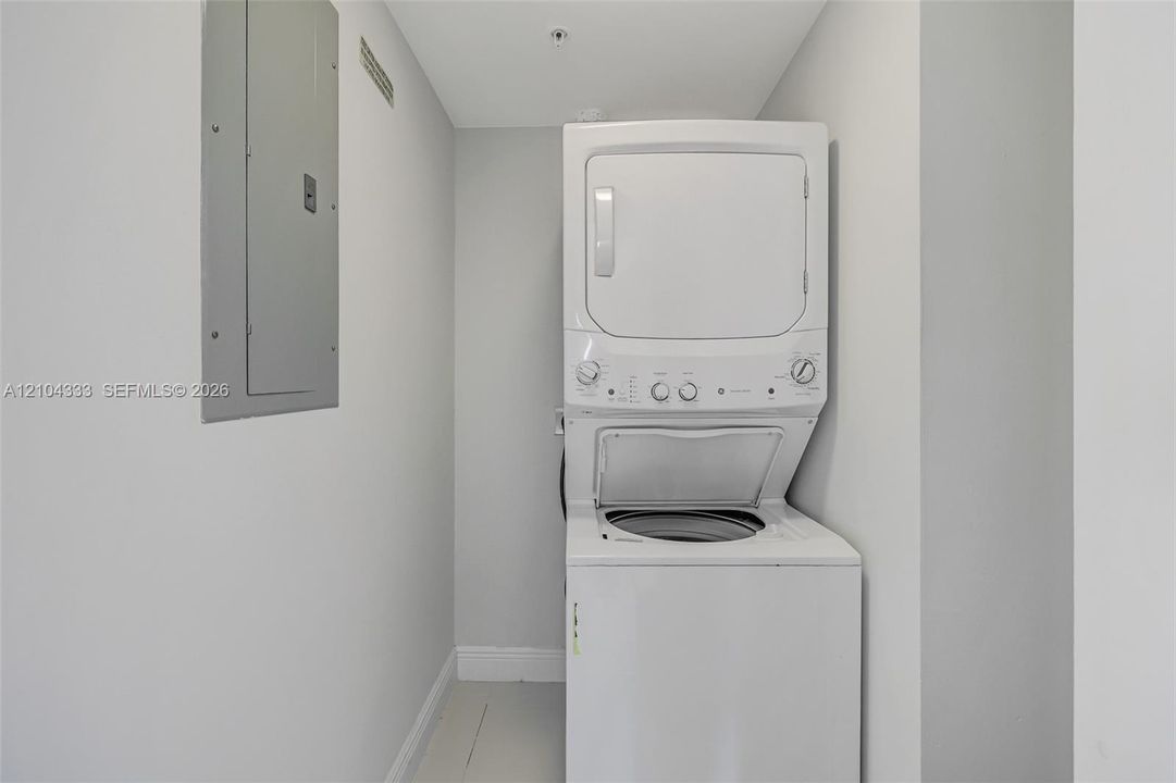En Renta: $3,499 (3 camas, 3 baños, 1429 Pies cuadrados)