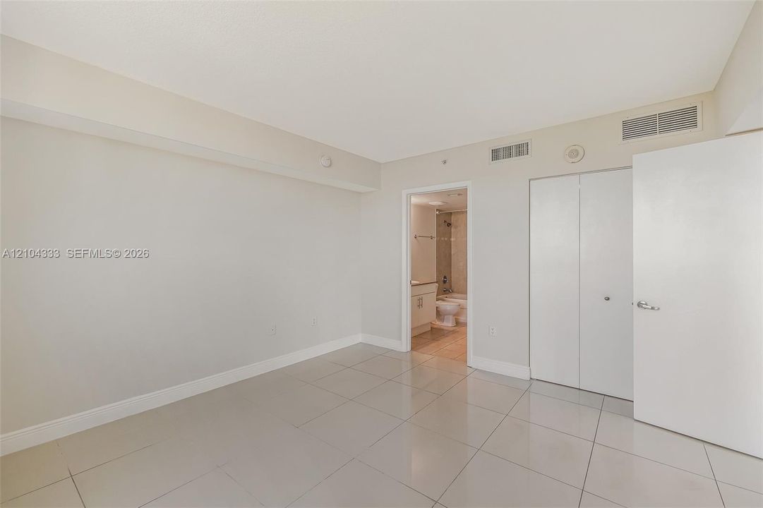 En Renta: $3,499 (3 camas, 3 baños, 1429 Pies cuadrados)