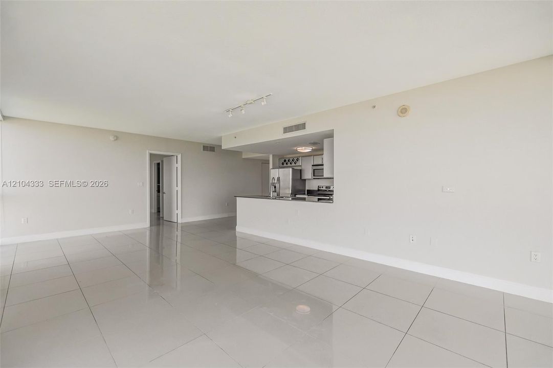 En Renta: $3,499 (3 camas, 3 baños, 1429 Pies cuadrados)
